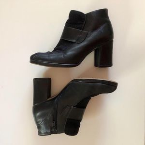 Vintage 90’s Black Leather Ankle Boots